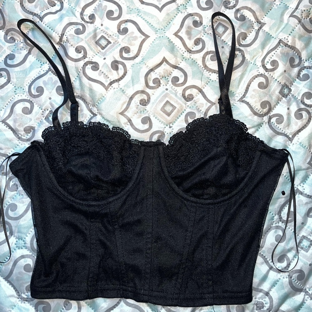 cropped black underwire corset tank top